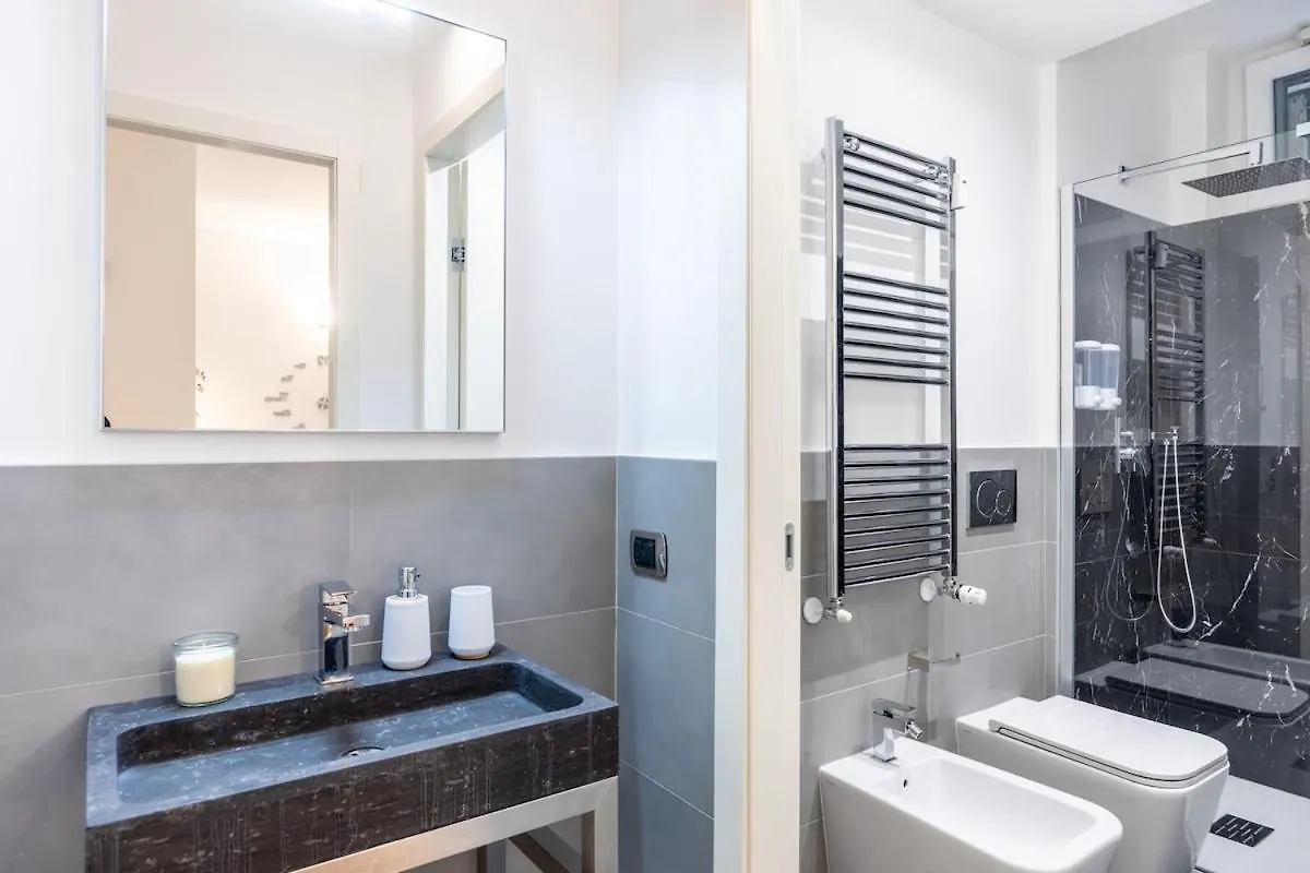 Apartment Modern Suite I Free Wifi, Ac & Metro Nearby Milan